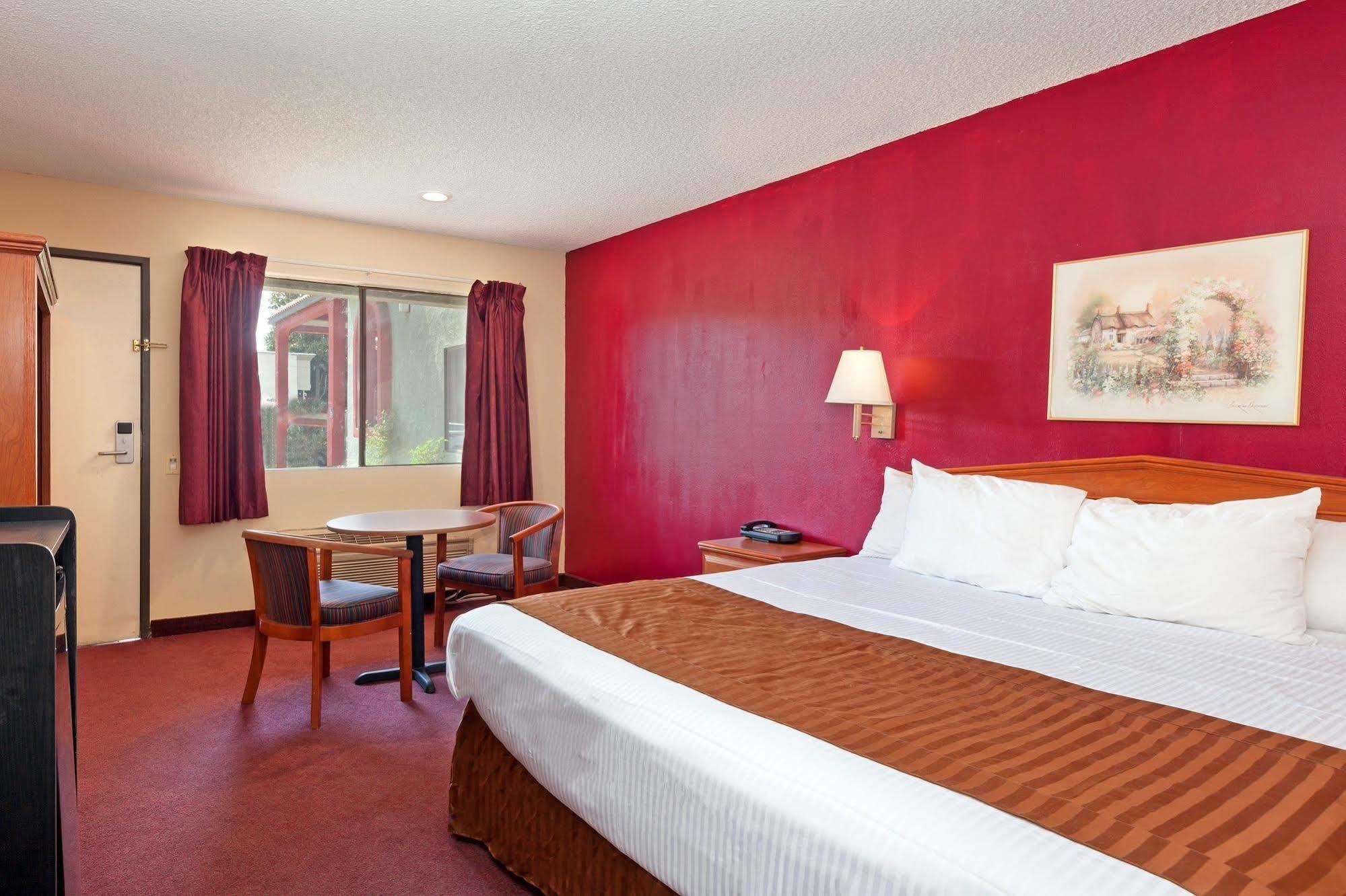 America'S Best Value Inn & Suites Bakersfield Central Luaran gambar