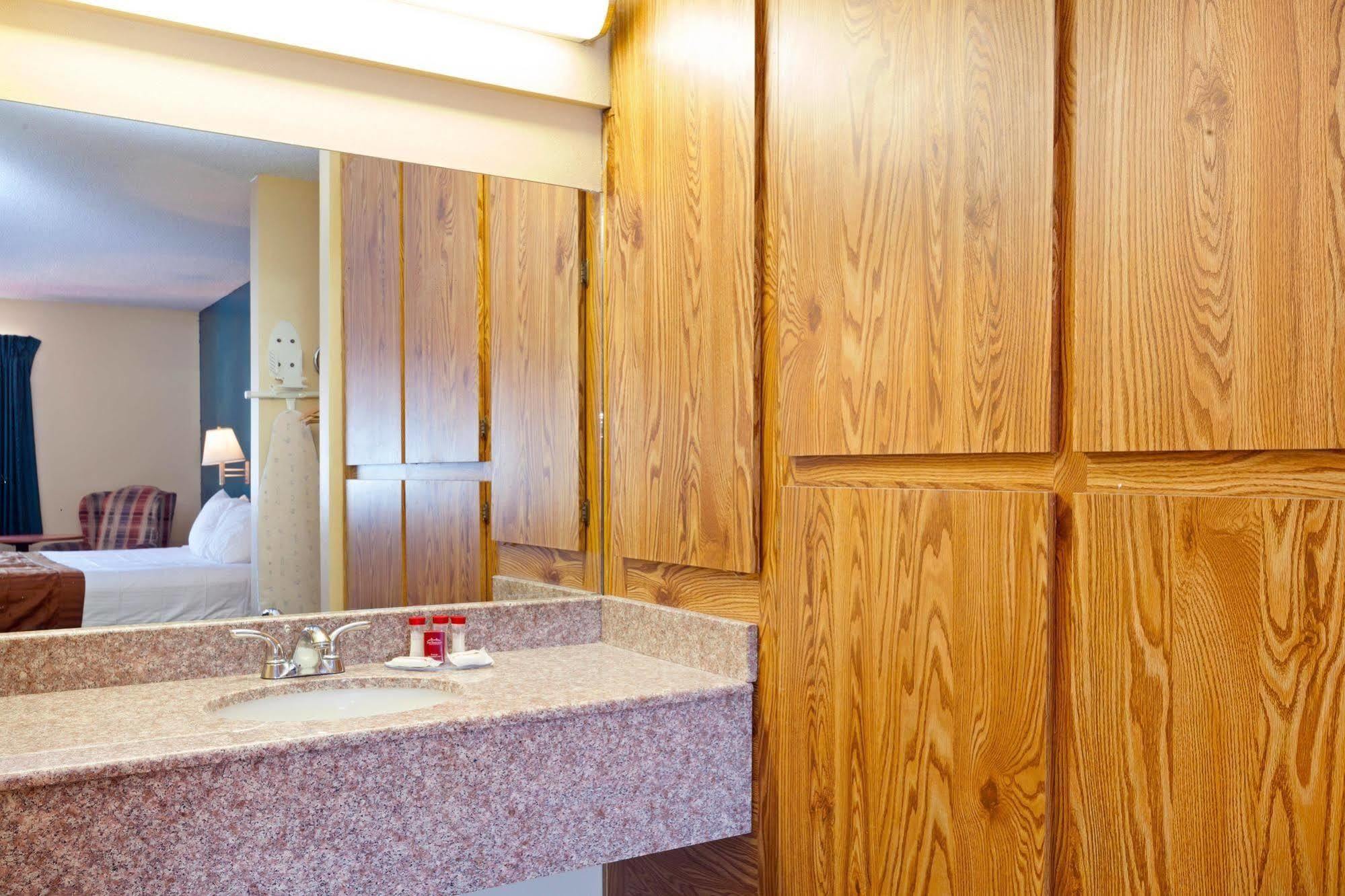 America'S Best Value Inn & Suites Bakersfield Central Luaran gambar